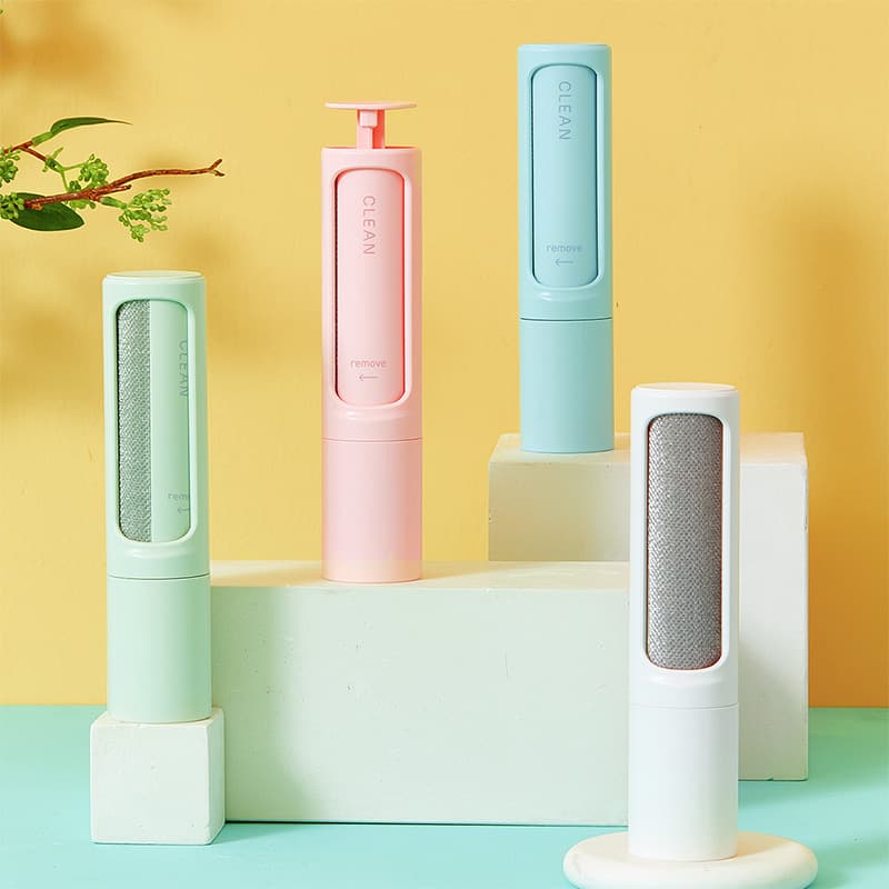 Self-Cleaning Fur Roller